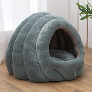 Thickened Plush Large Winter Warm Pet Bed for Cats & Small Dogs, Secure Enclosed Design for Indoor/Outdoor Use, Plush Cat House